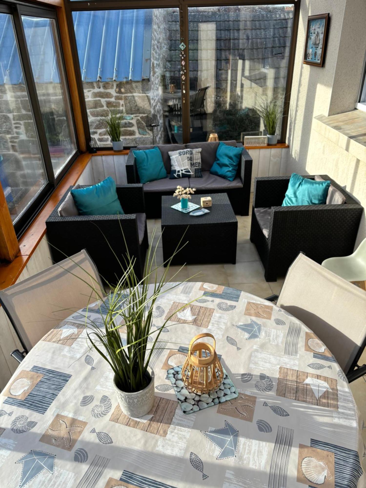 Le De La Baie Du Kernic Holiday home